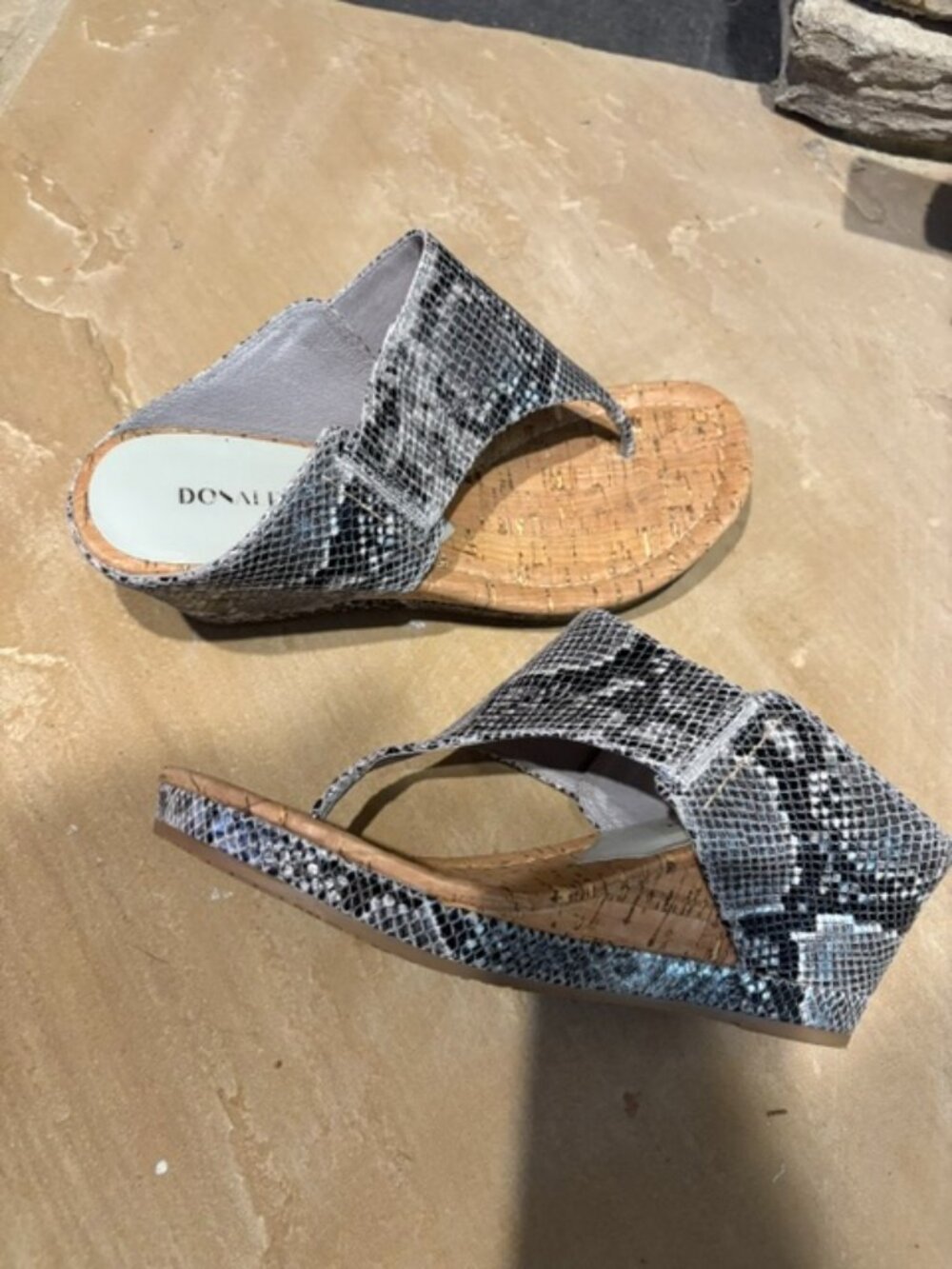 New Donald J Pliner Malone Leather Cork Silver Snake Wedge Sandals Size 8.5